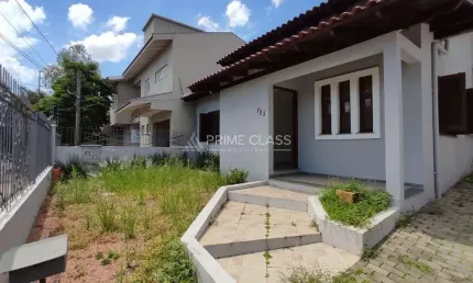 Casa com 2 quartos à venda na avenida doutor severo da silva, 783, moinhos de vento, canoas por r$ 740.000