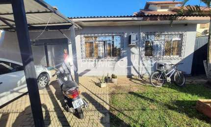 Casa com 2 quartos para alugar na Mato Grosso, 320, Mathias Velho, Canoas por R$ 3.300