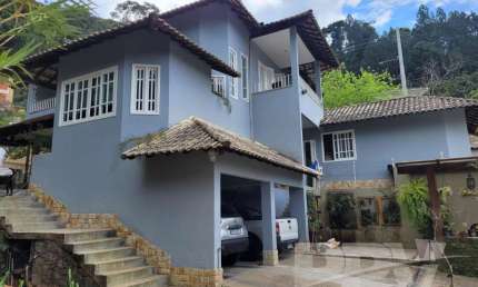 Casa para Venda em Teresópolis, Jardim Europa, 3 dormitórios, 1 suíte, 5 banheiros, 2 vagas