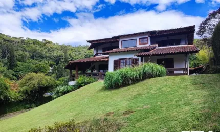 Casa para Venda em Teresópolis, Golfe, 5 dormitórios, 3 suítes, 5 banheiros, 2 vagas