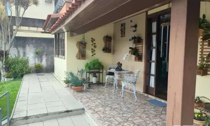 Casa para Venda em Teresópolis, Agriões, 5 dormitórios, 1 suíte, 4 banheiros, 2 vagas