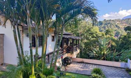 Casa para Venda em Teresópolis, Parque Do Imbui, 4 dormitórios, 3 suítes, 2 banheiros, 4 vagas