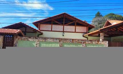 Casa para Venda em Teresópolis, Golfe, 3 dormitórios, 1 suíte, 2 banheiros, 3 vagas