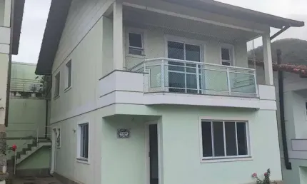 Casa em Condomínio para Venda em Teresópolis, Agriões, 3 dormitórios, 1 suíte, 2 banheiros, 1 vaga