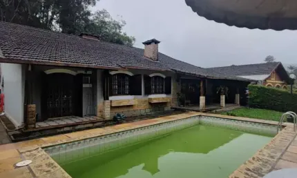 Casa para Venda em Teresópolis, Carlos Guinle, 6 dormitórios, 1 suíte, 2 banheiros, 4 vagas