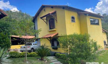 Sítio para Venda em Teresópolis, Granja Mafra, 3 dormitórios, 2 suítes, 3 banheiros, 2 vagas