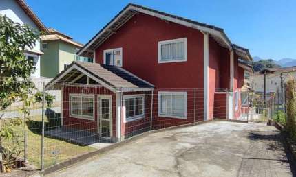 Casa em Condomínio para Venda em Teresópolis, Tijuca, 4 dormitórios, 2 suítes, 1 banheiro, 3 vagas