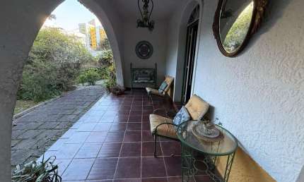 Comercial para Venda em Teresópolis, Várzea, 6 dormitórios, 3 suítes, 2 banheiros, 2 vagas