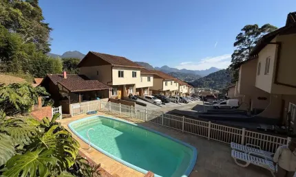Casa em Condomínio para Venda em Teresópolis, Araras, 3 dormitórios, 1 suíte, 2 banheiros, 2 vagas