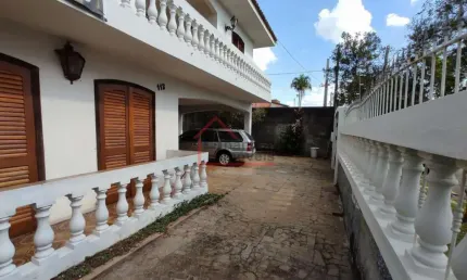 Casa com 4 quartos à venda no Jardim Santa Genebra II (Barão Geraldo), Campinas  por R$ 1.600.000