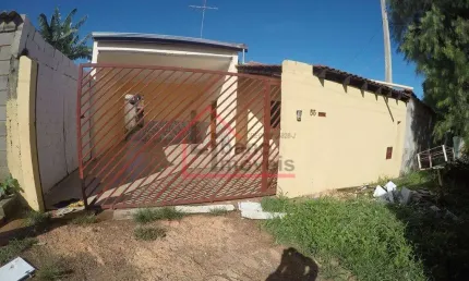 Casa com 3 quartos à venda no Loteamento Solar Campinas, Campinas  por R$ 800.000