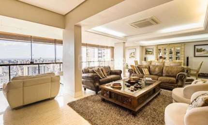 Cobertura - 461m² com 4 d e 4 suítes no Condomínio Maison Vercelli - Bela Vista.