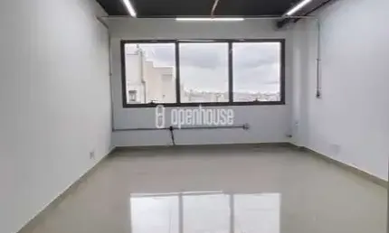 Sala comercial para alugar na Avenida Assis Brasil, 2827, Cristo Redentor, Porto Alegre