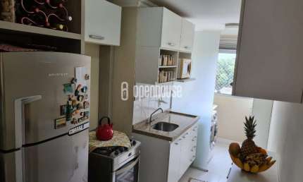 Apartamento com  44 m² 02 Dormitórios 1 vaga semi-mobiliado