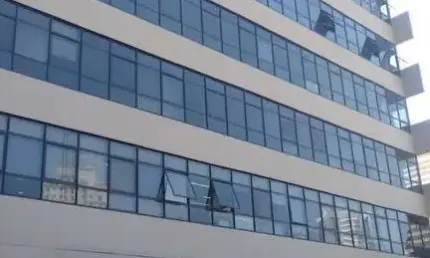 Laje Comercial com 410 Metros ,8 banheiros ,2 copas,12 vagas-AV. ANTARTICA