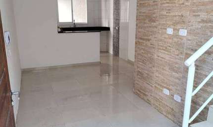 VENDA | CASA EM CONDOMÍNIO 2 DORMS | QUINTAL | 1 VAGA | 52 m² | MARACANÃ