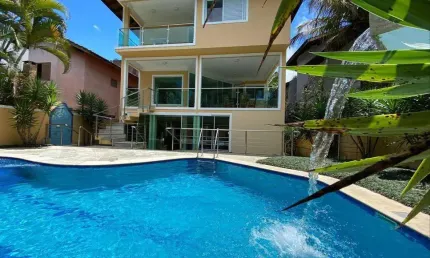CASA TRIPLEX CONDOMINIO FECHADO EM BERTIOGA ALTO PADRÃO - 6 SUITES PISCINA