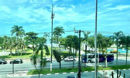 APARTAMENTO 4 SUITES COM SACADA FRENTE PRO MAR BAIRRO APARECIDA 2 VAGAS