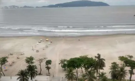 APARTAMENTO FRENTE AO MAR - SÃO VICENTE - AMPLO E AREJADO