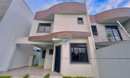 Sobrado Novo, 03 quartos sendo 1 Suite, no melhor do Uberaba!
