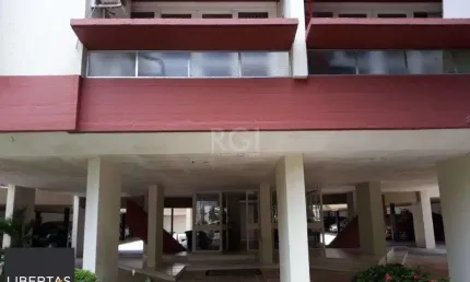 Apartamento 03 dormitórios (01 suíte), com vaga escriturada, no bairro Santana,