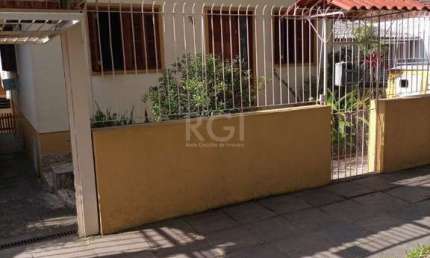 Casa para Venda - 200m², 4 dormitórios, 2 vagas - Vila Ipiranga