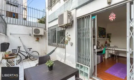 Apartamento térreo com pátio de 1 dormitório no bairro Santa Cecilia