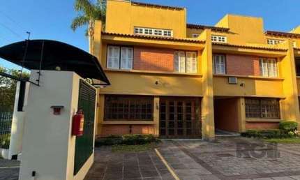 Casa em condomínio fechado com 3 quartos à venda na Rua General Gomes Carneiro, 80, Medianeira, Porto Alegre