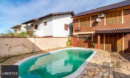Casa sobrado na zona norte de 3 dormitórios 3 vagas e piscina