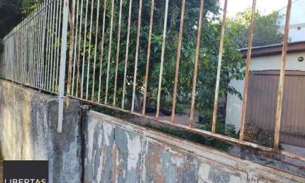 Terreno à venda na Travessa Lençóis, 68, Vila Ipiranga, Porto Alegre