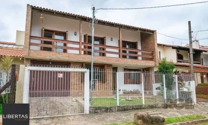 Casa no Jardim Itu com 5 dormitórios e 2 vagas e piscina