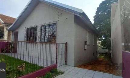 CASA NO SARANDI COM 3 DORMITÓRIOS PRÓXIMO DA BALTAZAR