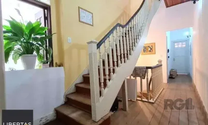 Casa com 4 quartos à venda na Rua Demétrio Ribeiro, 752, Centro Histórico, Porto Alegre