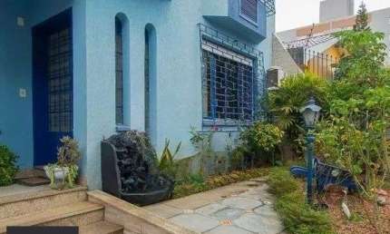 Casa sobrado com 4 dormitórios 3 vagas e piscina para alugar