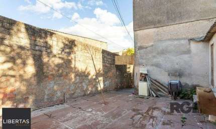 Terreno à venda na Rua Caieira, 446, Medianeira, Porto Alegre