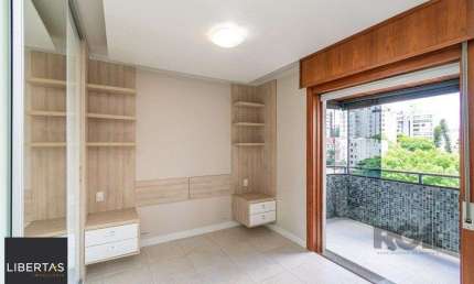 Apartamento para Venda - 101m², 2 dormitórios, sendo 1 suites, 1 vaga - Petrópol