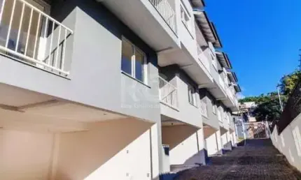 Casa Condominio para Venda - 115m², 2 dormitórios, sendo 1 suites, 2 vagas - Vil