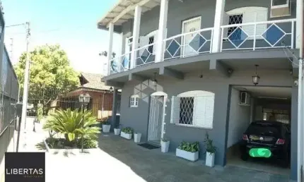 Excelente casa de 70m² com 3 dormitórios no bairro Sarandi.