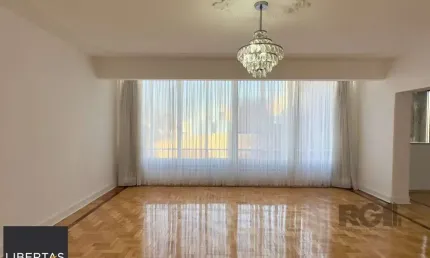 SUPER APARTAMENTO REFORMADO DE 3 DORMITÓRIOS EM ÓTIMA LOCALIZAÇÃO NA DUQUE