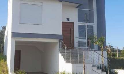 Casa com 3 quartos à venda na Rua Affonso Lunardelli, 75, Hípica, Porto Alegre