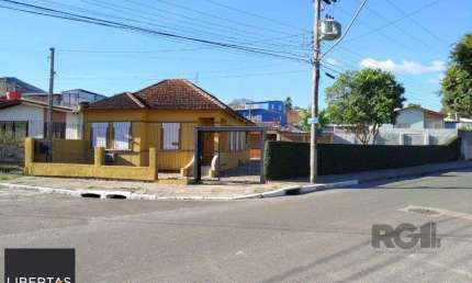 Casa com 3 quartos à venda na Rua Amália Figueiroa, 190, Partenon, Porto Alegre