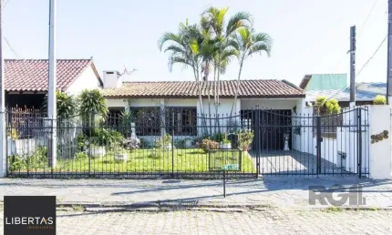 Sobrado para Venda - 170m², 3 dormitórios, sendo 1 suites, 2 vagas - Serraria