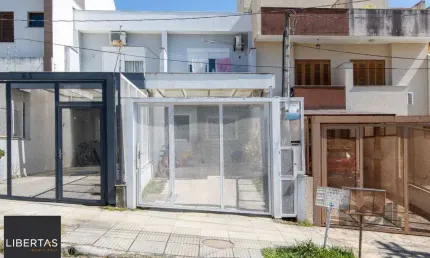 Casa com 2 quartos à venda na Rua Manoel Nunes da Silva, 67, Guarujá, Porto Alegre