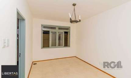 Excelente apartamento de 92m² com 2 dormitórios no bairro Bom Fim.