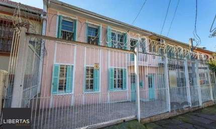 Casa 4 dormitórios à venda Medianeira Porto Alegre/RS