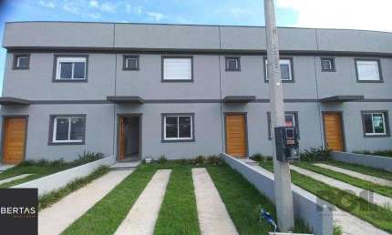 Casa em condomínio - 88m², nova, 3 dormitórios e 1 vaga no bairro Aberta dos Mor