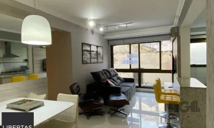 APARTAMENTO MOBILIADO DE 2 DORMITÓRIOS - CENTRO HISTÓRICO