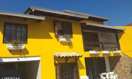 Casa para Venda - 200m², 2 dormitórios, sendo 2 suites, 2 vagas - Ponta Grossa