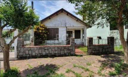 Casa para Venda - 300m², 2 dormitórios, sendo 1 suites, 3 vagas - Jardim São Ped