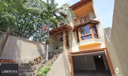 Casa para Venda - 354.24m², 3 dormitórios, sendo 1 suites, 3 vagas - Bom Jesus